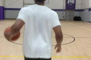 炒菜集锦？网友恶搞：19年的NBA球员是怎么防守哈登的？